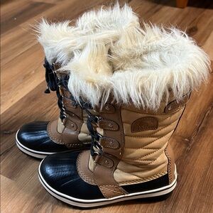 Kids Sorel Joan of Arctic Winter Boots - Size 4 Big Kids